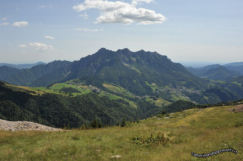 05 Monte Alben - Conca di Oltre il Colle.JPG